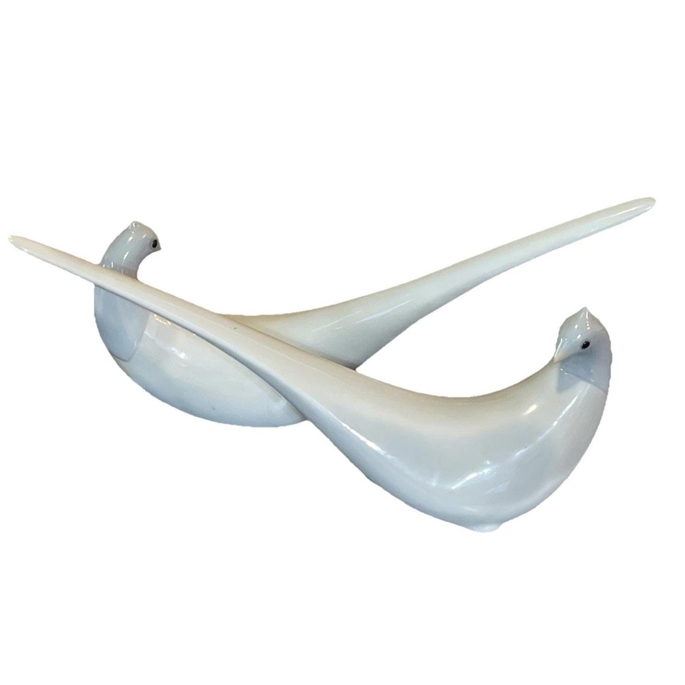 Vintage Modern Mid Century Porcelain Long Tail Pheasant Bird Figurine Pair Set